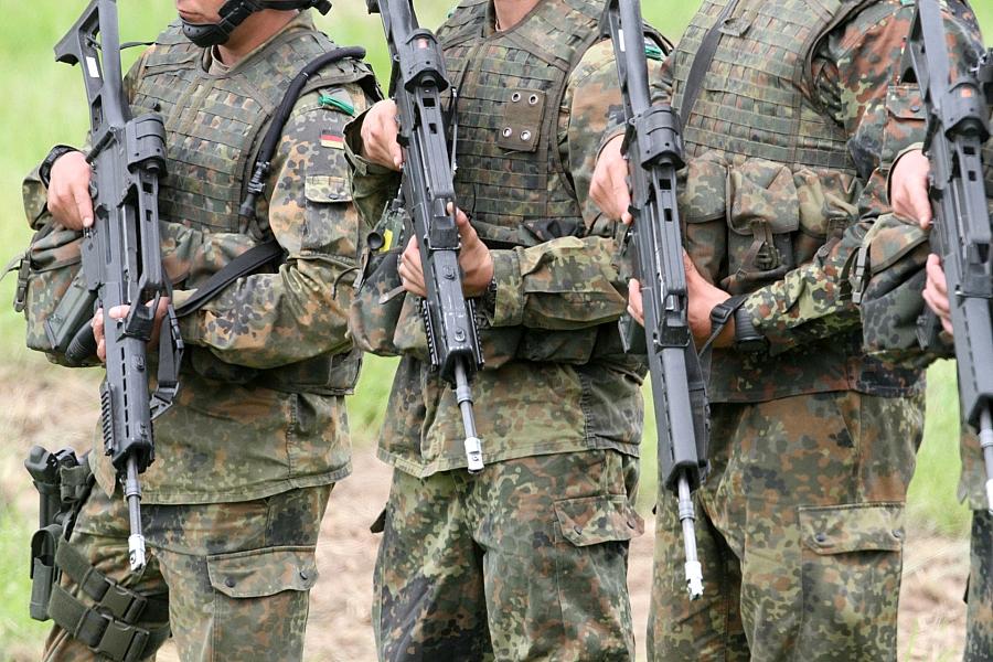 Wehrbeauftragter fordert schnelle Ausrüstung der Bundeswehr und effizienten Einsatz der Verteidigungsbudgets