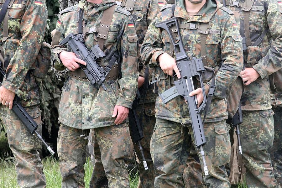 Sachsen-Anhalt ehrt Bundeswehr-Soldaten am ersten Veteranentag