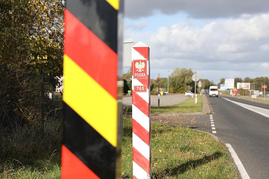 Gedenkort für Polen im Zweiten Weltkrieg in Berlin wird eröffnet – Erinnerung an deutsche Gewaltherrschaft