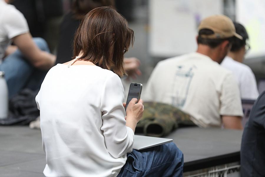 Medienhäuser fordern Digitalsteuer für US-Tech-Konzerne und Presseförderung