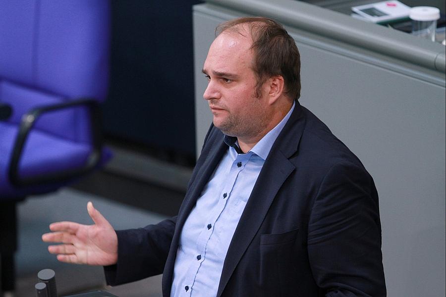 SPD-Abgeordneter Sebastian Roloff in Israel fest – Schutzraum bei Raketenangriffen
