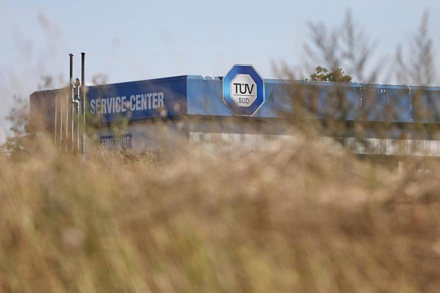 Verdi kündigt Streikausweitung bei TÜV Süd an – Forderung 8 Prozent mehr Lohn