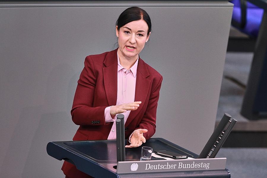 Grüne warnen vor möglichem Beiseiteschaffen von Masken-Unterlagen im Gesundheitsministerium