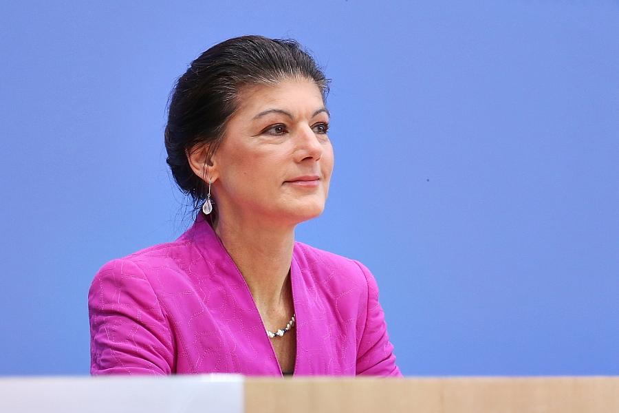 Sahra Wagenknecht begrüßt SPD-Manifest für neuen außenpolitischen Kurs und fordert Zusammenarbeit