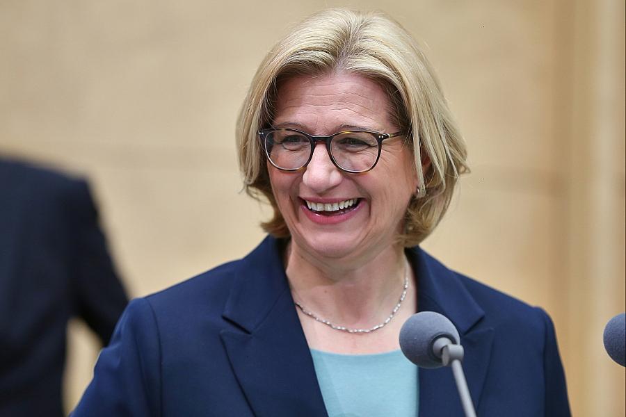 Saarlands Ministerpräsidentin fordert Kompromisse beim Investitionsbooster