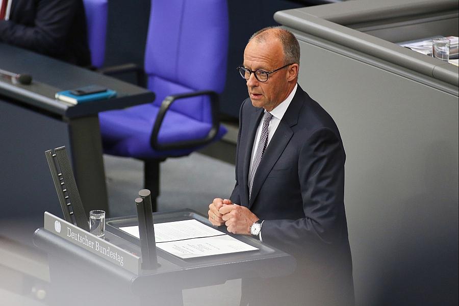 Friedrich Merz fordert Waffenruhen im Nahen Osten