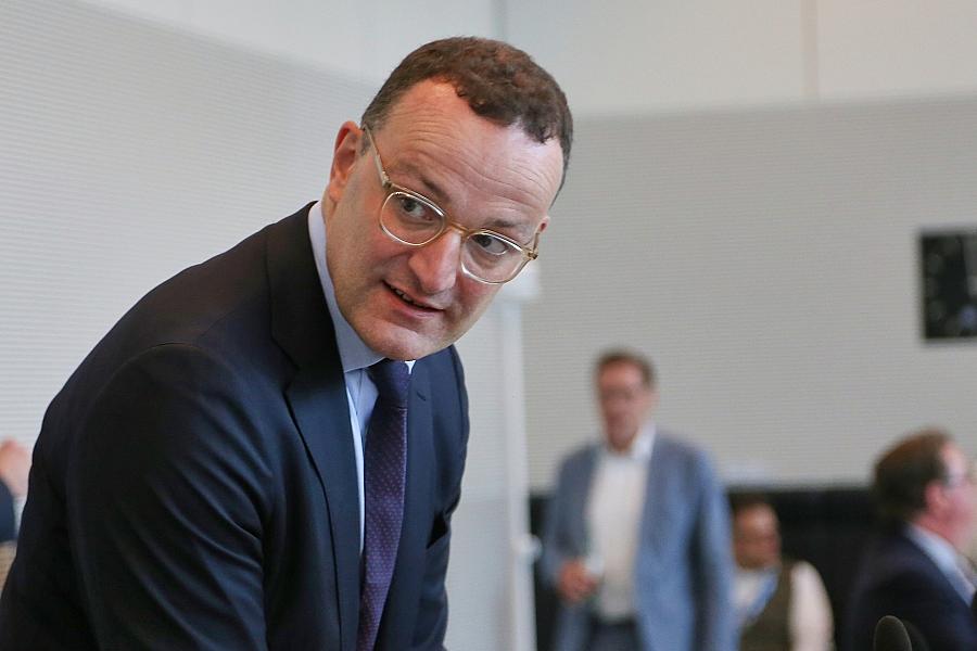 Grüne kritisieren Spahn und Warken für mangelnde Transparenz bei Maskenbeschaffung