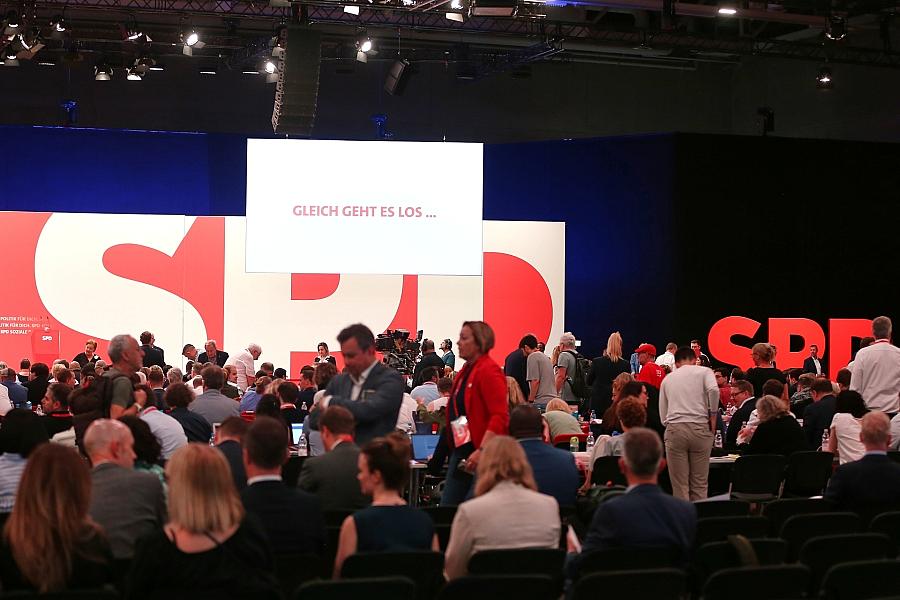 SPD-Parteitag in Berlin: Debatte über AfD-Verbot am letzten Tag im Fokus