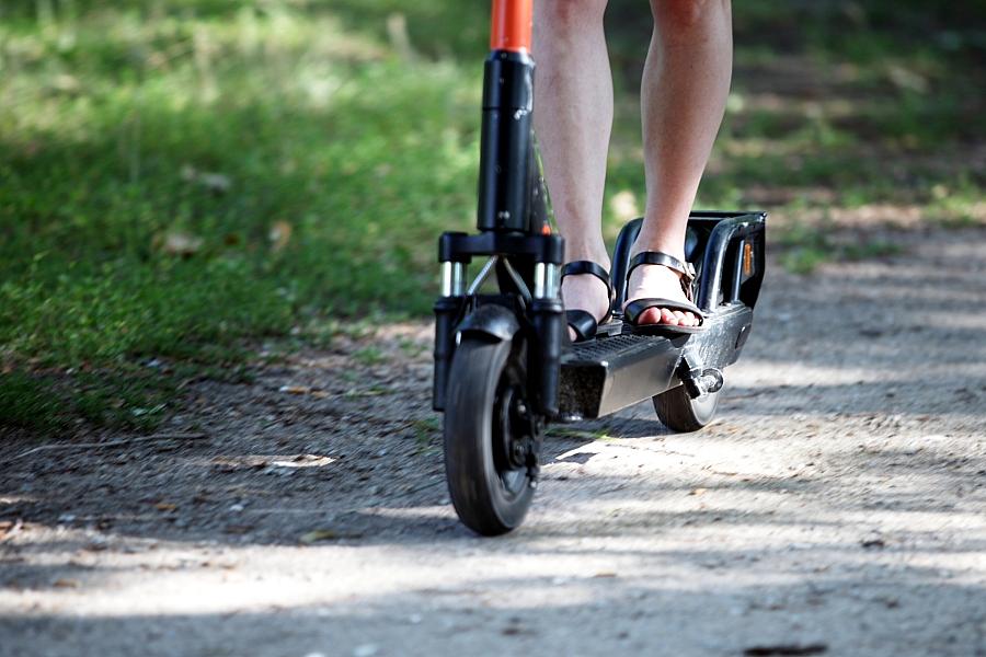 E-Scooter-Unfälle in Deutschland: Deutlicher Anstieg der Verletzten und Todesopfer im Jahr 2024