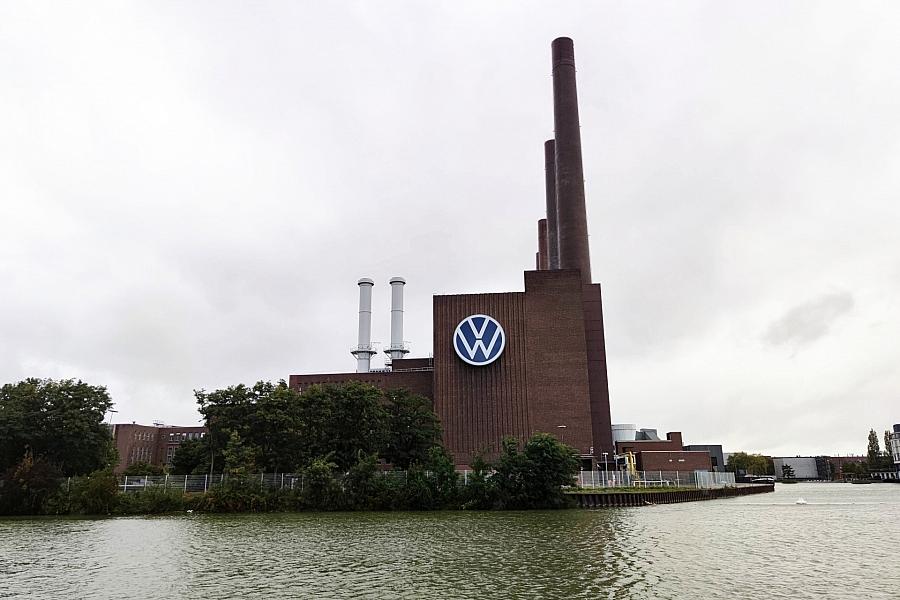 Bericht: VW will Software-Gemeinschaftsunternehmen mit Rivian ausbauen