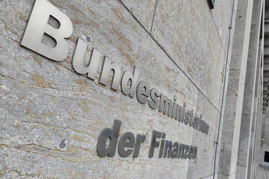 Baden-Württembergs Finanzminister Bayaz kritisiert Schuldenpolitik der Bundesregierung