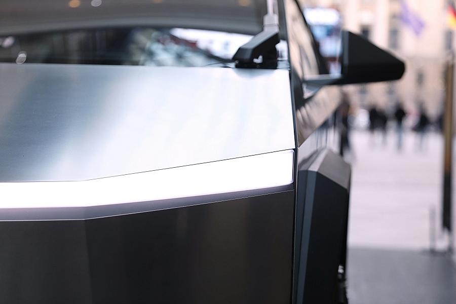 Grenzkontrollen Deutschland-Polen belasten Brandenburgs Wirtschaft und Tesla-Standort Grünheide