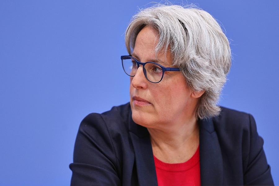 Kerstin Claus fordert neue Straftatbestände gegen sexuelle Ausbeutung von Jugendlichen