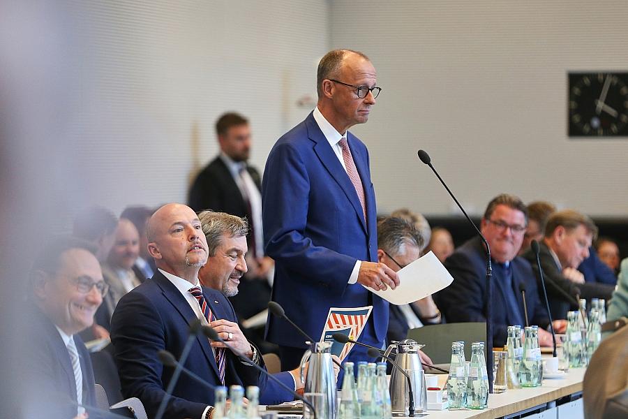 CDU/CSU-Fraktion berät über Verfassungsrichter-Kandidatin Brosius-Gersdorf und Abtreibungsdebatte