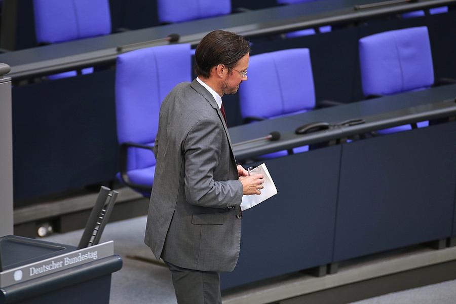 SPD verteidigt Milliardenkredite im Haushalt – Investitionen für kommende Generationen