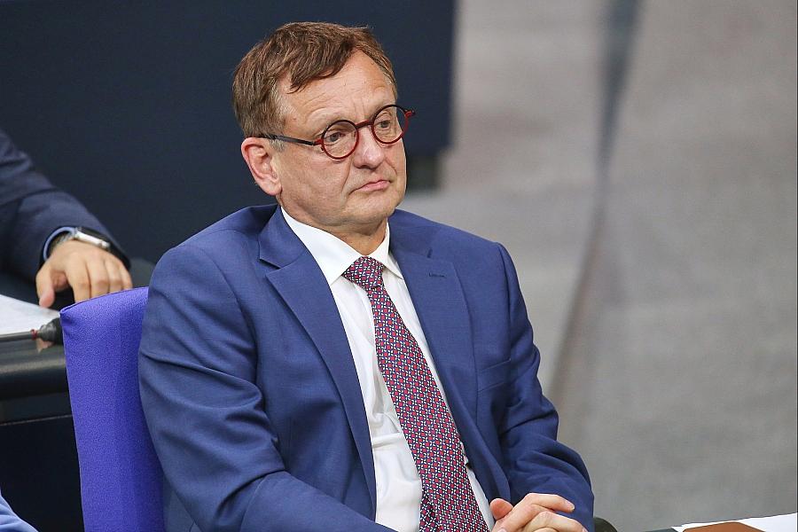 AfD signalisiert Kompromissbereitschaft für Koalition mit Union