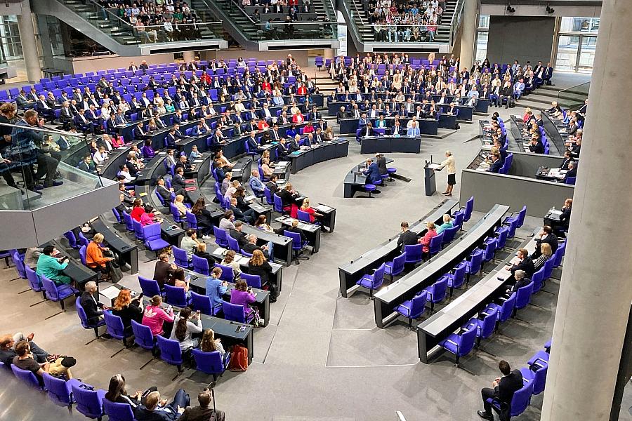 Grüne fordern Sondersitzung für Verfassungsrichter-Wahlen