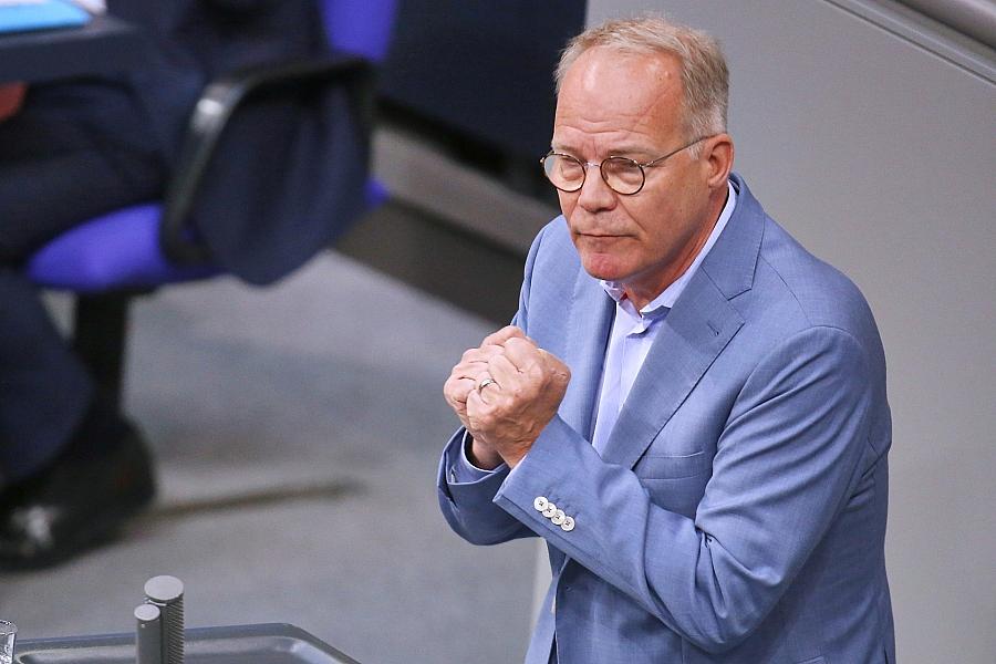 SPD-Fraktionschef Miersch lobt katholische Kirche und fordert fairen Umgang mit Verfassungsrichter-Kandidatin