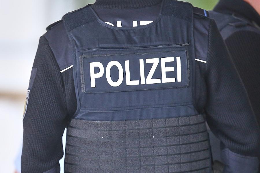 Polizei stoppt mutmaßliche Einbrecher an Grenze zu Tschechien