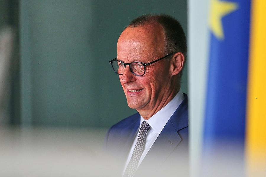Friedrich Merz warnt vor Annexion des Westjordanlandes und fordert humanitäre Hilfe für Gaza