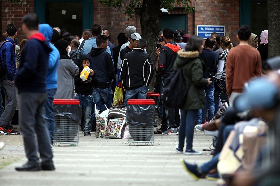 Dobrindt fordert schärfere EU-Migrationspolitik und Rückführungszentren