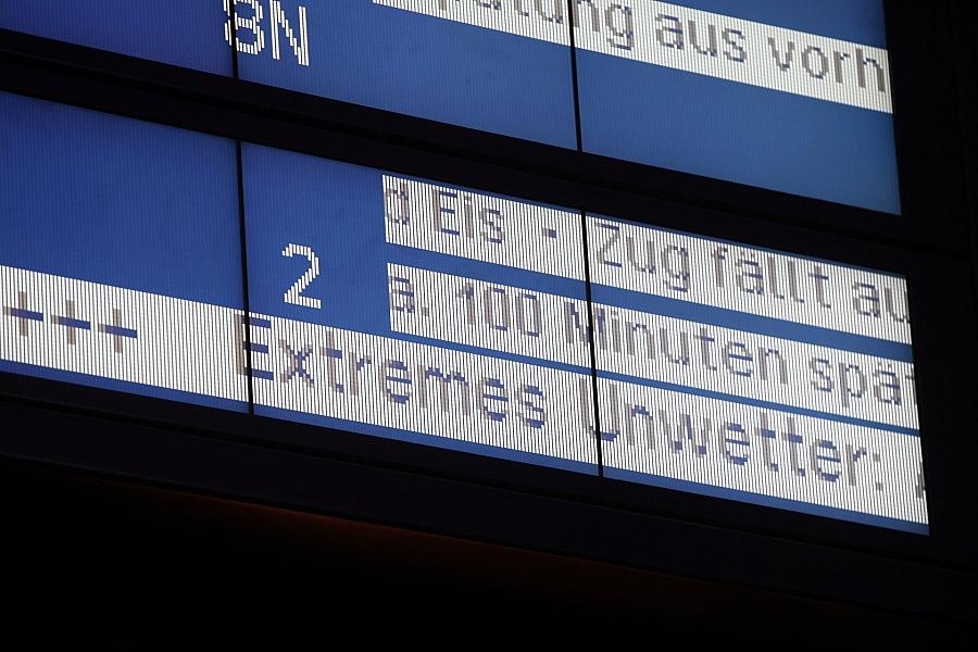 Deutsche Bahn Pünktlichkeit sinkt weiter – Nur 59,4 Prozent der Fernzüge pünktlich im Juli 2025