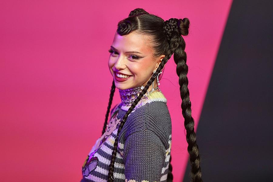 „Golden“ an Spitze der Single-Charts