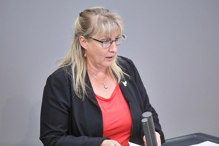 Opposition kritisiert Ernennung von Silvia Breher zur Tierschutzbeauftragten als Rückschritt