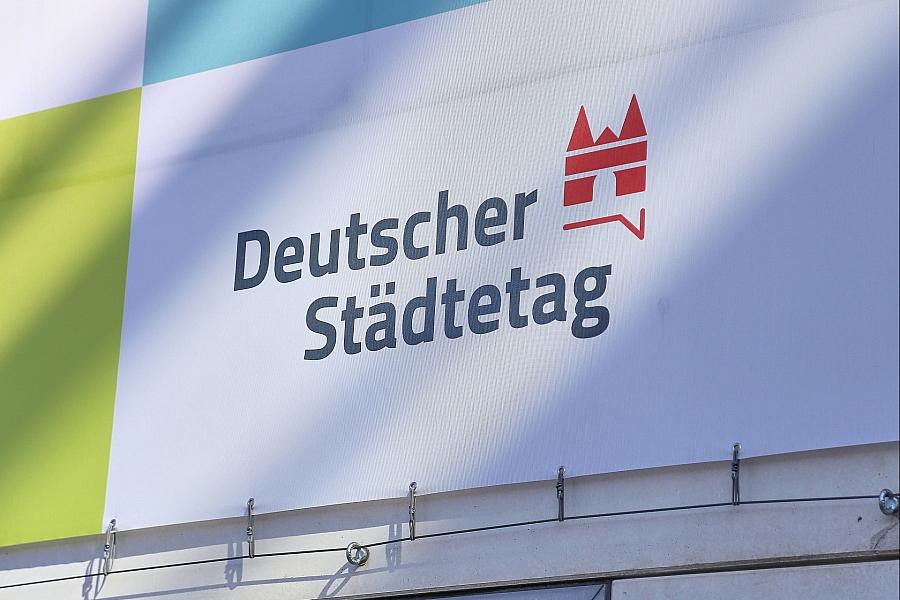 Städtetag fordert Arbeitsmarktzugang und Sprachkurse für ukrainische Geflüchtete