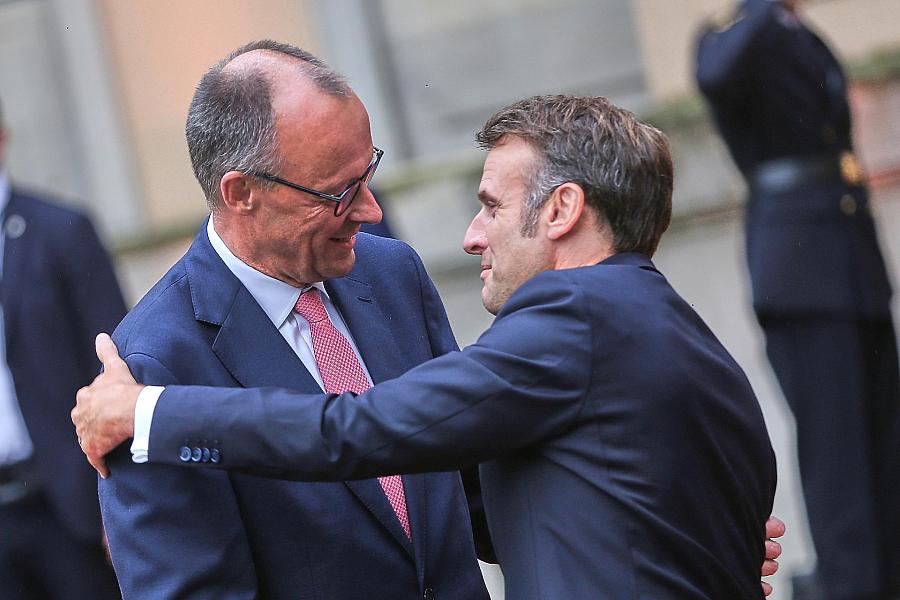 Deutsch-französischer Ministerrat trotz Vertrauensfrage in Paris nicht eingeschränkt