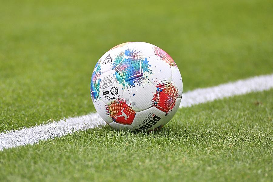 Energie Cottbus schlägt Hannover 96 im DFB-Pokal mit 1:0 – Sebald hält Elfmeter