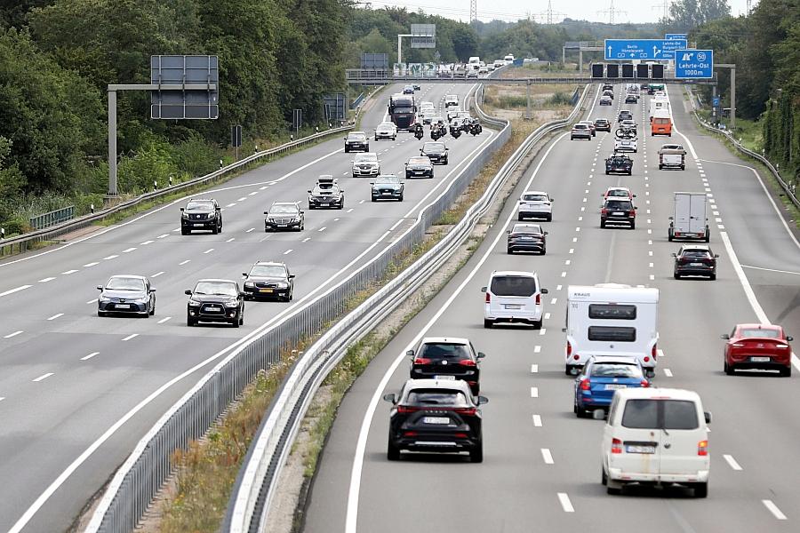 Bundesrat will Rauchen im Auto mit Kindern und Schwangeren verbieten