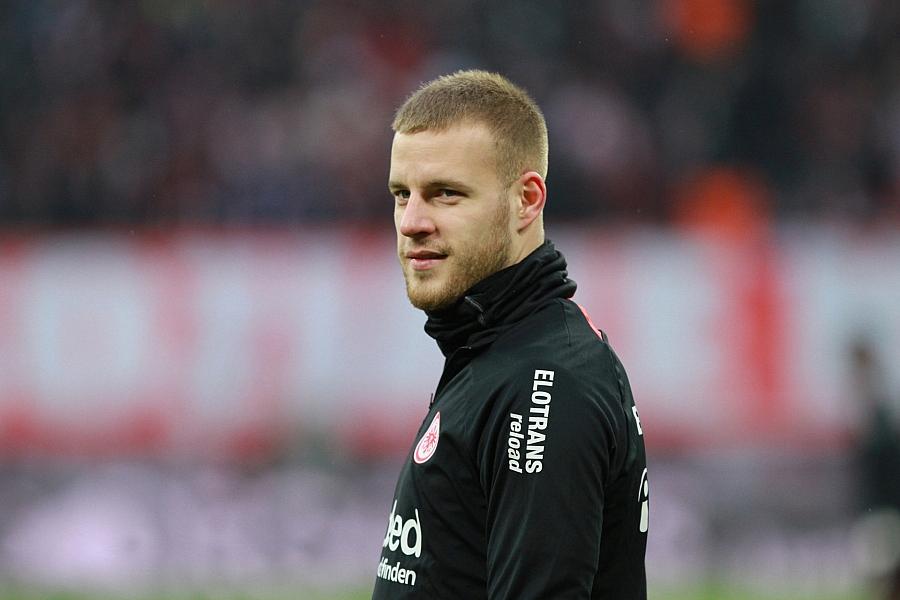 Eintracht Frankfurt leiht Hrvoje Smolcic an Kocaelispor aus mit Kaufoption