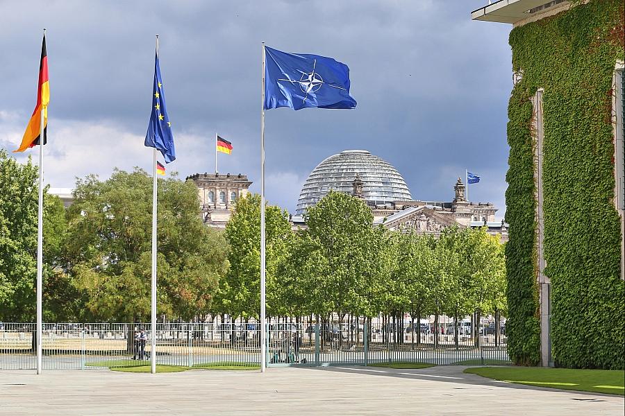 Klingbeil fordert nach Luftraumverletzungen klare NATO-Ansagen an Russland und verteidigt steigende Verteidigungsausgaben