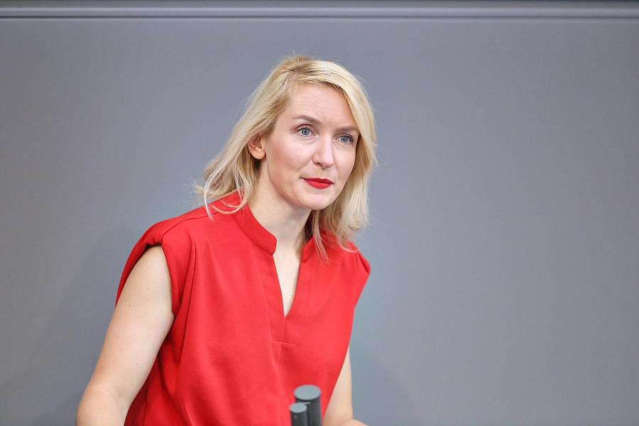 Linksparteichefin fordert Transformationsfonds für Automobilindustrie nach Bosch-Stellenabbau