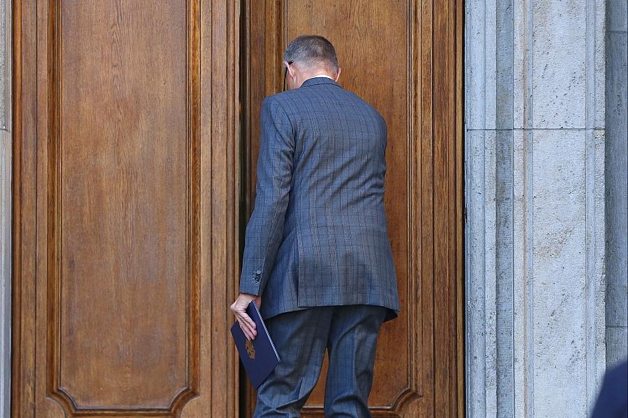 AfD erreicht 27 Prozent in Forsa-Umfrage und liegt drei Punkte vor der Union