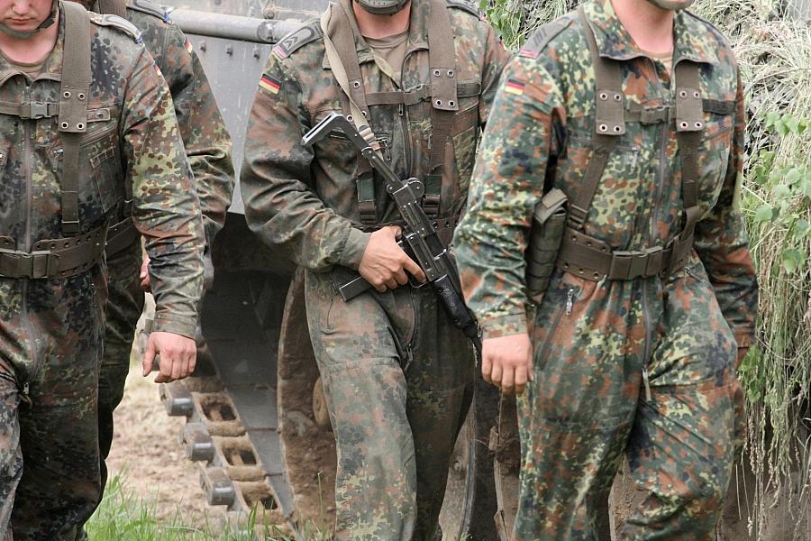 Kreistag Görlitz beschließt Verzicht auf Militärwerbung