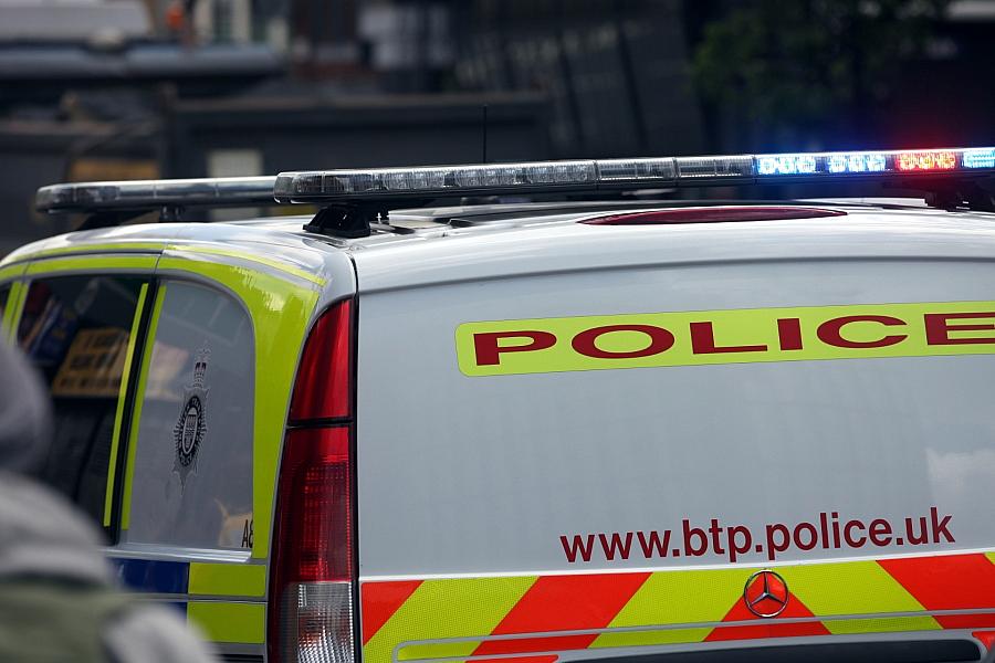 Angriff auf Synagoge in Manchester an Yom Kippur: Vier Verletzte bei Auto- und Messerattacke