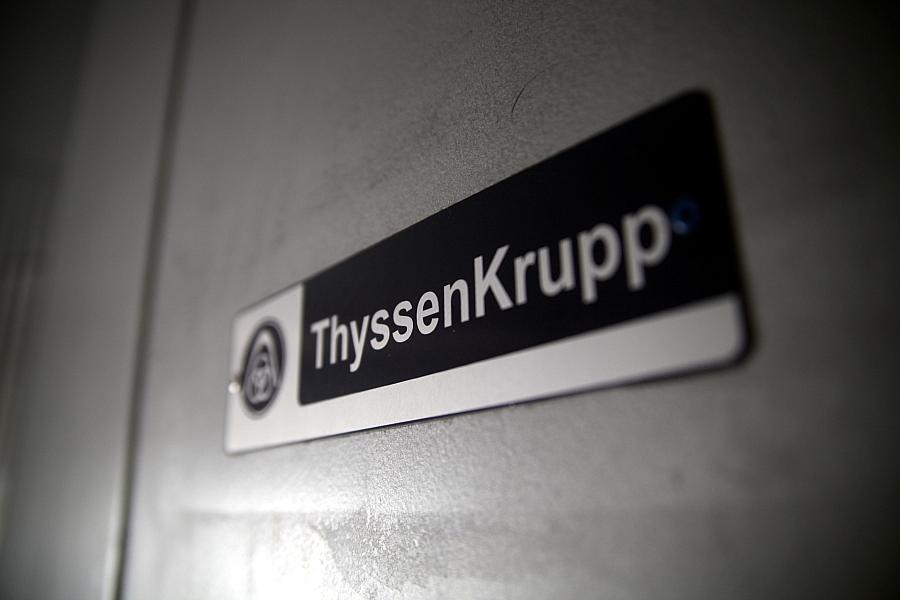 Drohnen über Thyssenkrupp-U-Boot-Werft in Kiel