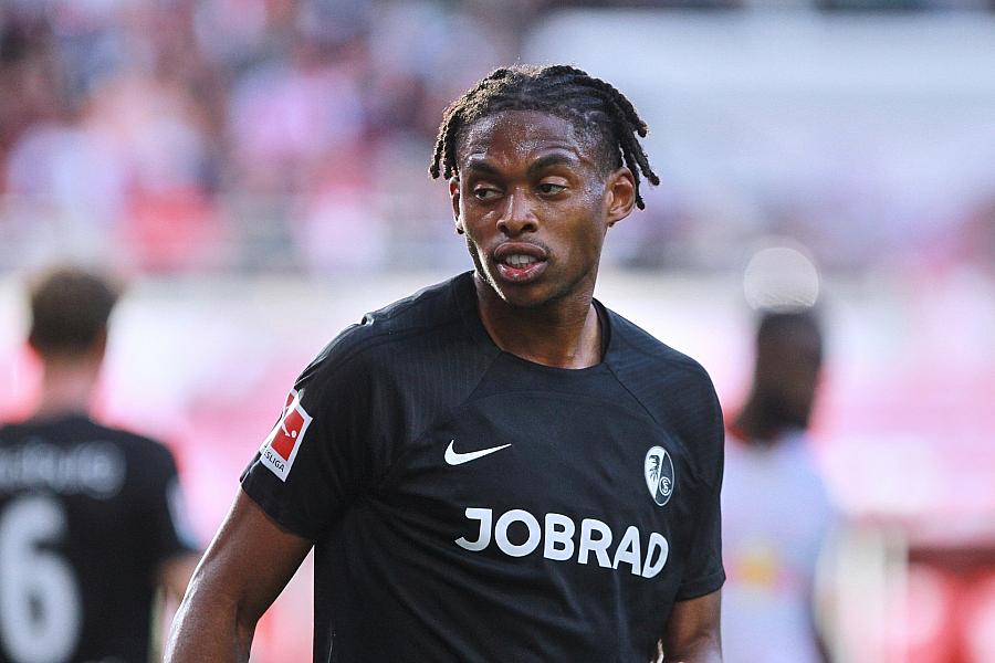 Europa League: SC Freiburg holt 1:1 in Bologna – Adamu gleicht per Elfmeter aus