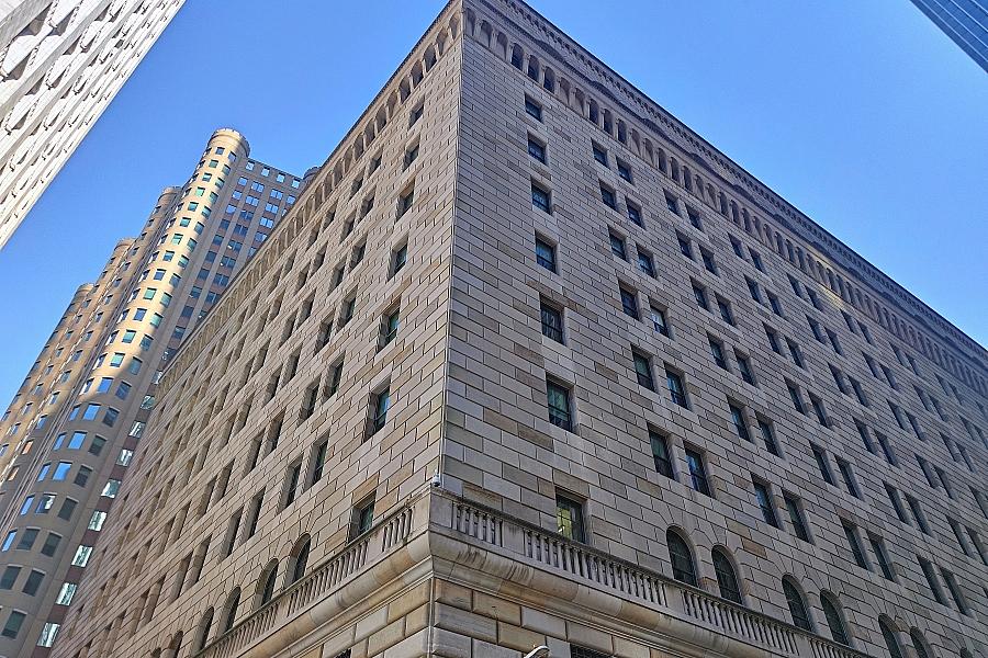 Cleveland-Fed warnt vor voreiligen Zinssenkungen bei zu hoher Inflation