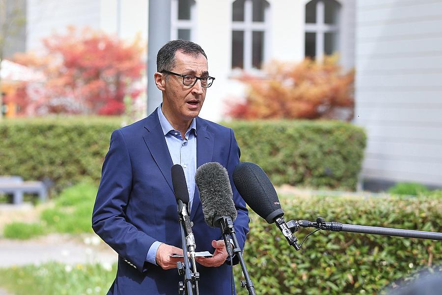 Cem Özdemir fordert zügige Umsetzung des Digitalpakts 2.0 für Schulförderung