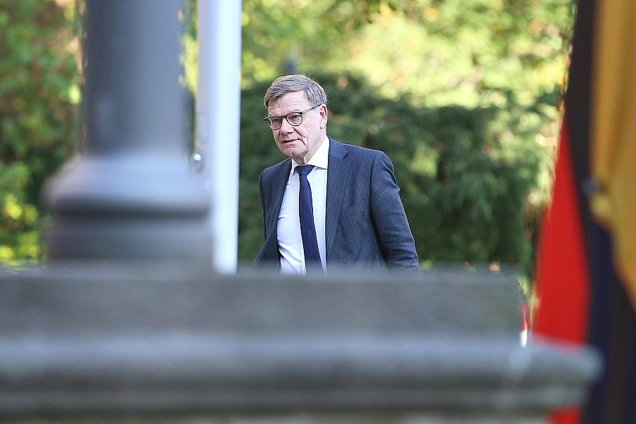 Außenminister Wadephul fordert sofortige Wiedereinführung der Wehrpflicht in Deutschland