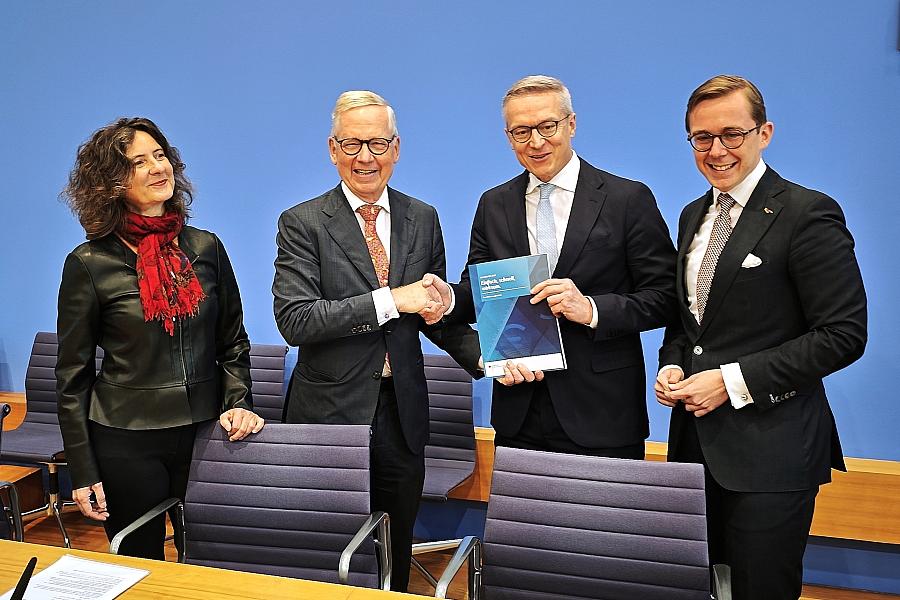 NKR fordert strengeres Regime und digitale Gesetze gegen Bürokratie