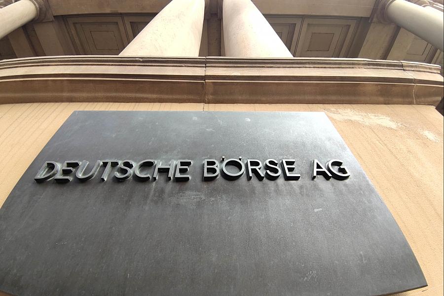 DAX schließt mit 0,7 Prozent Verlust – Wochenbilanz minus 1,7 Prozent