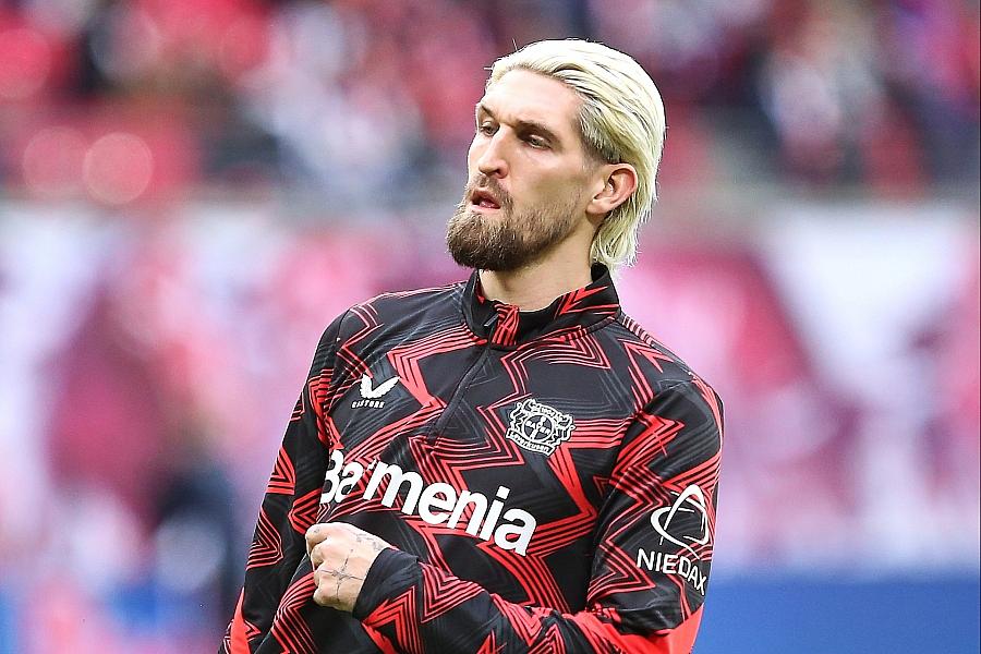 Bayern München bezwingt Bayer Leverkusen 3:0 und bleibt mit 9 Siegen Tabellenführer