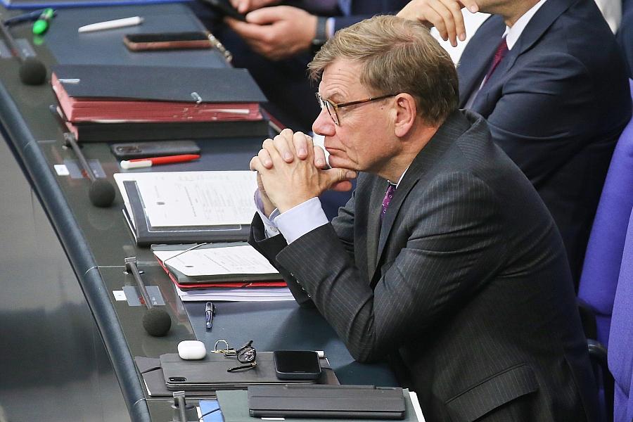 SPD und Grüne unterstützen Wadephul in Syrien-Debatte