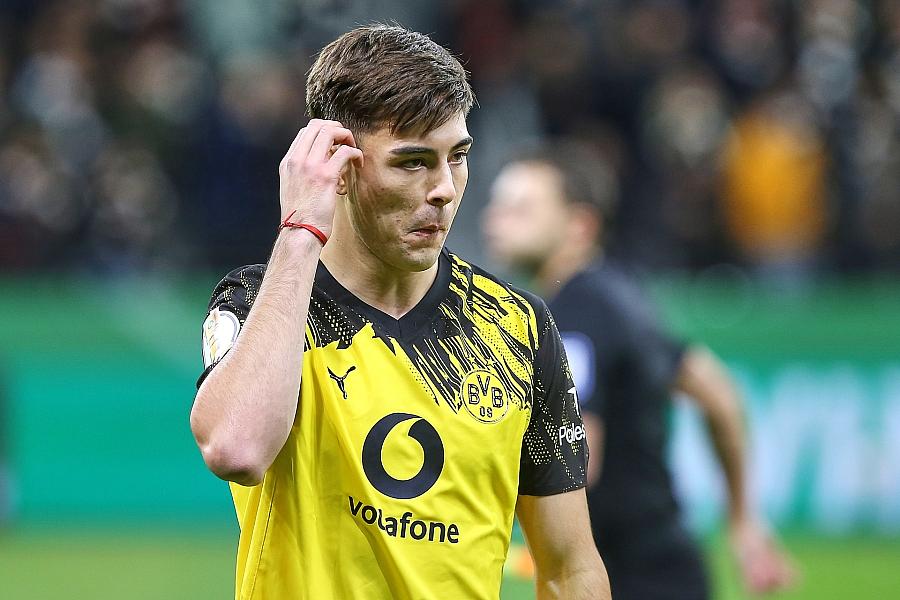 Borussia Dortmund besiegt Bayer Leverkusen 2:1 und überholt Leverkusen in der Tabelle