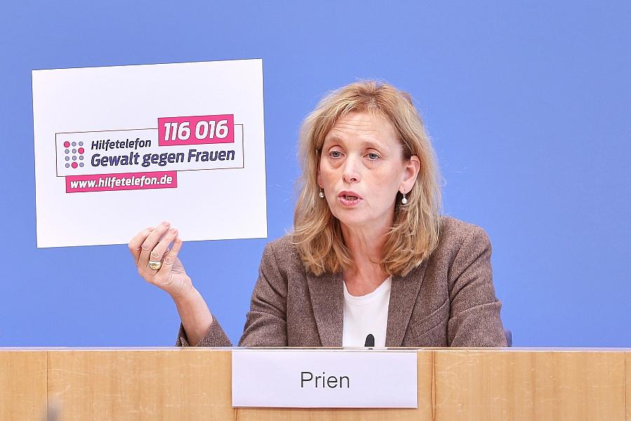 Prien fordert klare Haltung zu Femiziden