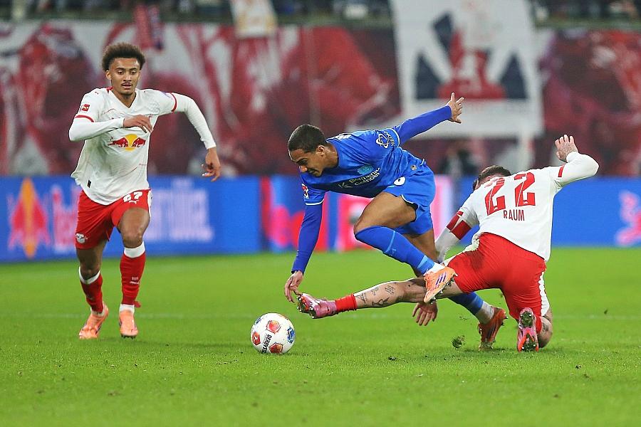 Bayer Leverkusen dreht Spiel gegen RB Leipzig und klettert auf Rang drei